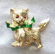 Cute Red Rhinestone &amp; Green Bow Kitty Cat Gold-tone Brooch 1960s vintage - $12.30
