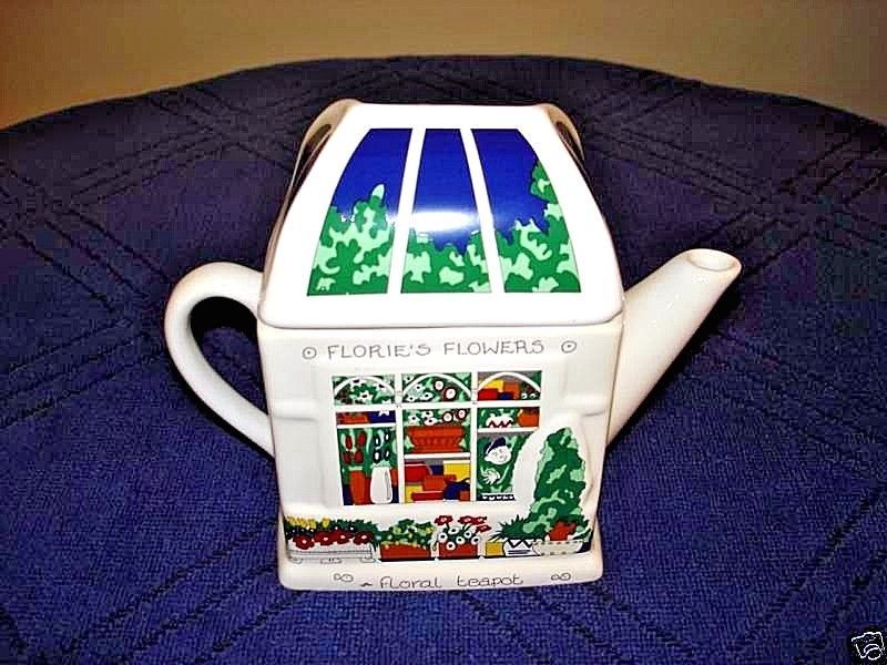 TEAPOT, ENGLISH LIFE TEAPOTS BY WADE ENGLAND Wade Figurines