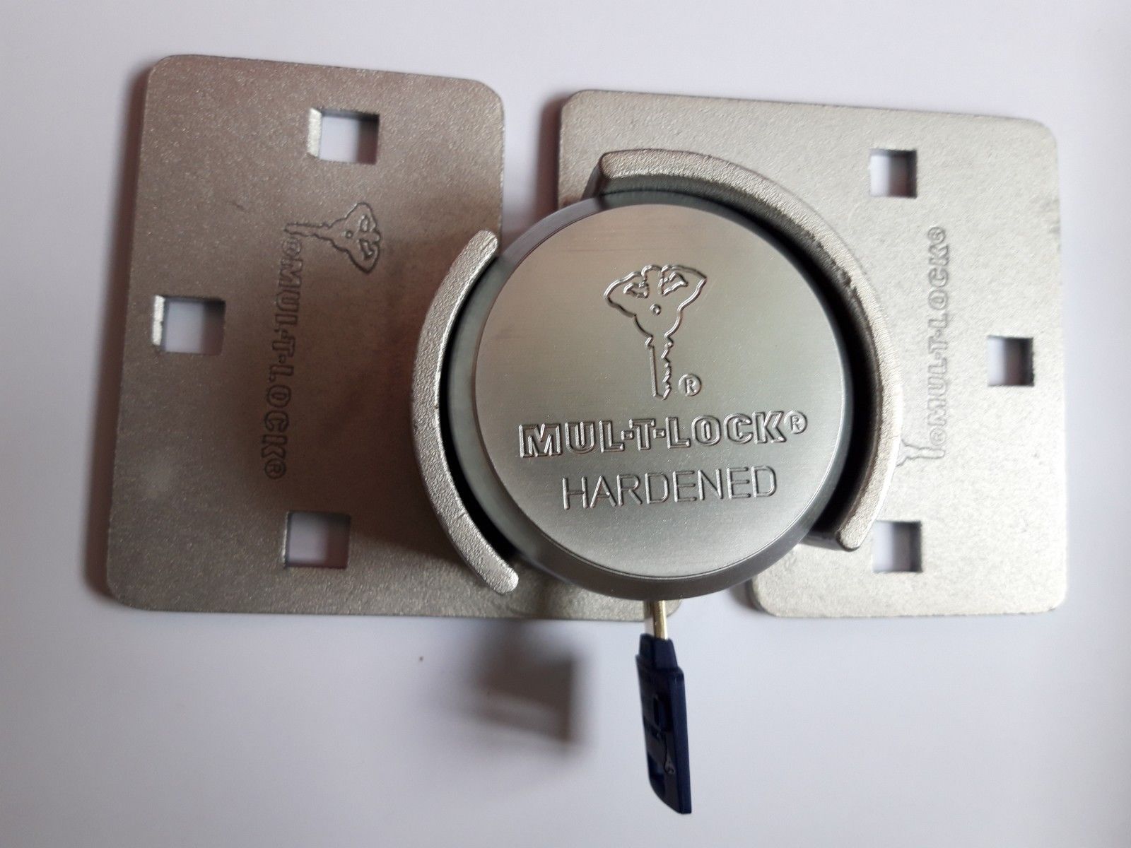 MulTLock TR 100 Hockey Puck High Security Round Padlock With Hasp