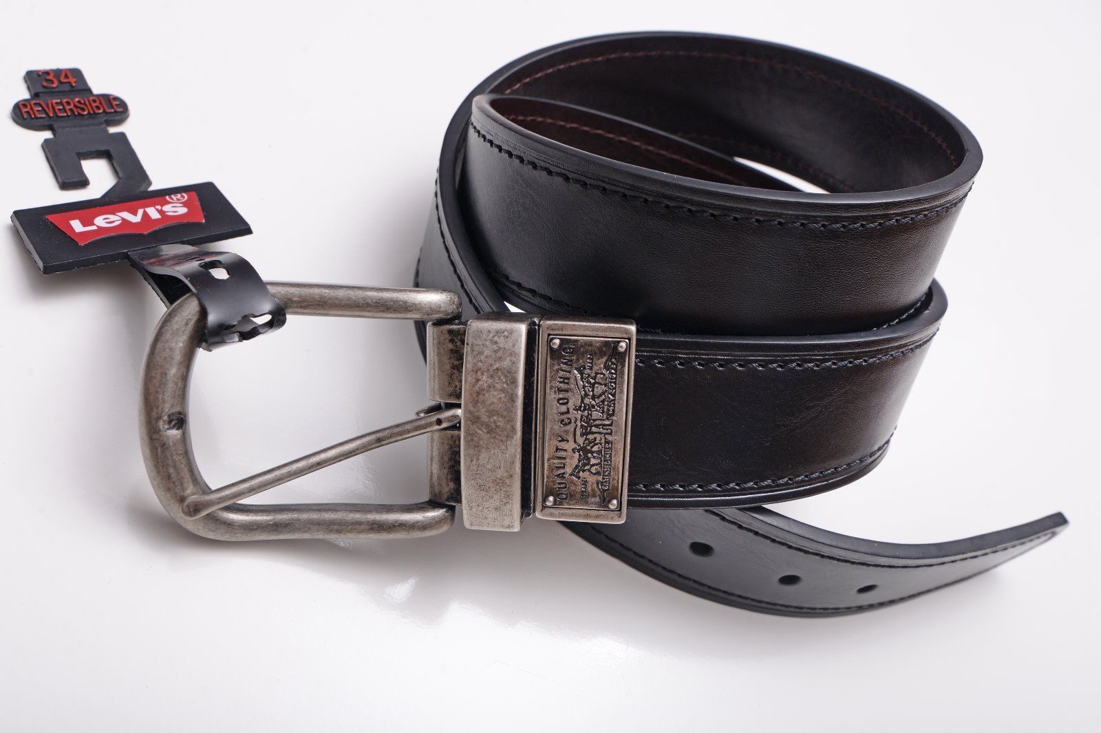 levi's men's reversible belt