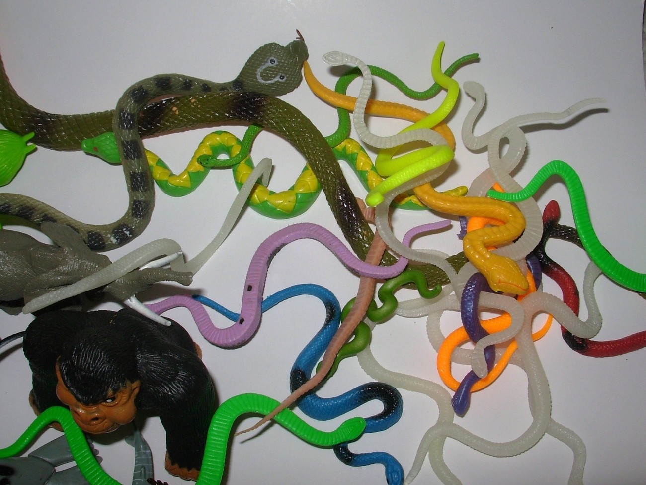 tiny rubber animal toys