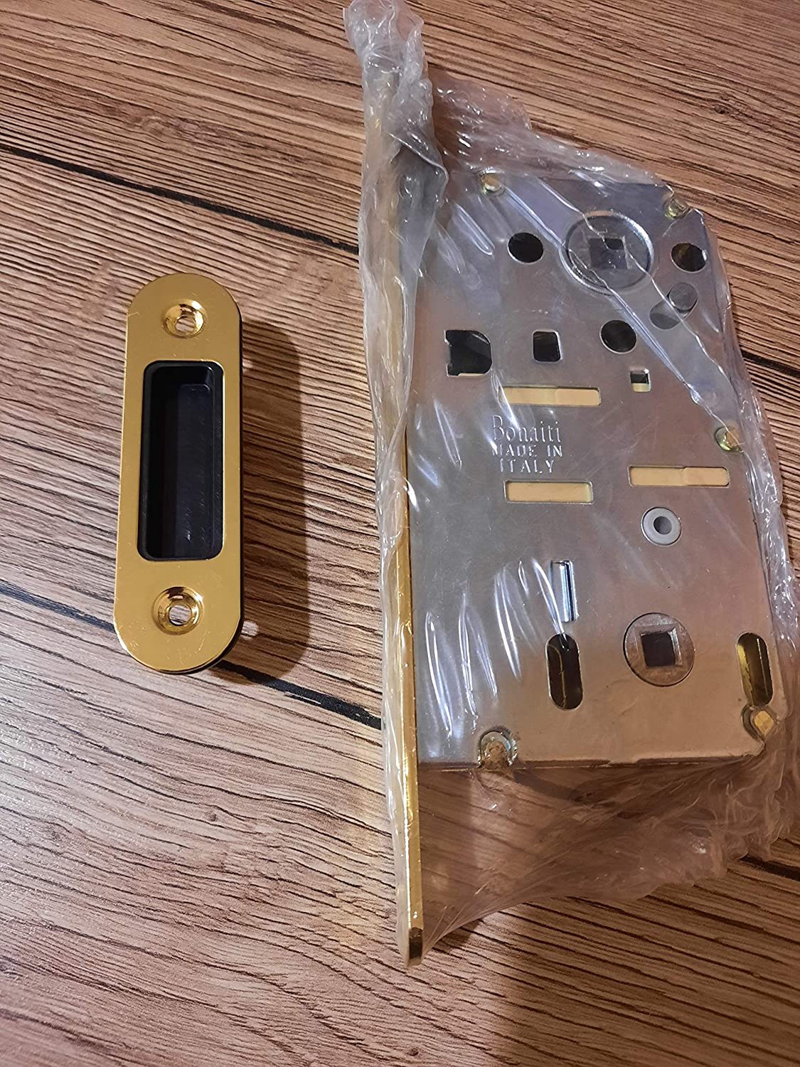 BONAITI B-Forty Interior Magnetic Lock (WC Version)/Brass Finished ...