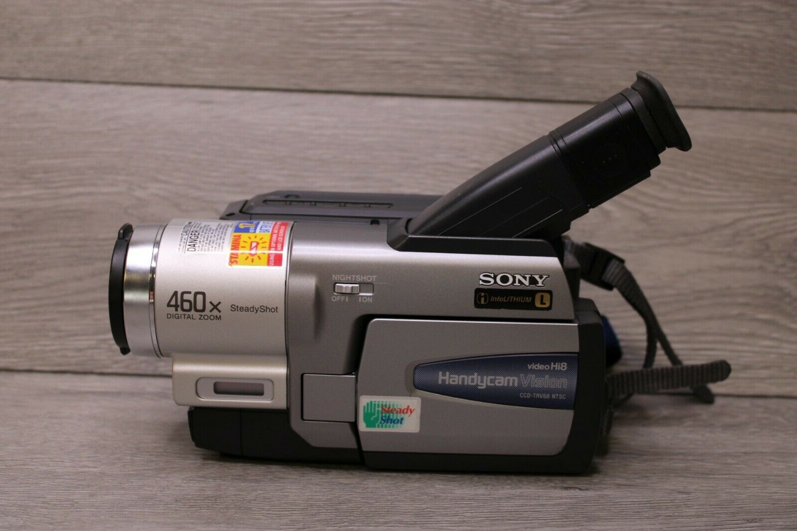 Sony Handycam Vision Video Hi8 CCD-TRV68 NTSC Steady Shot 460x Zoom