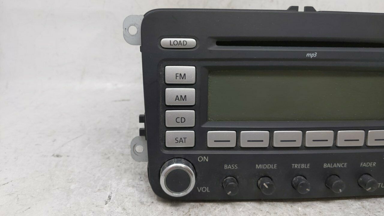 20092017 Volkswagen Tiguan Am Fm Cd Player Radio Receiver 54713 Dash