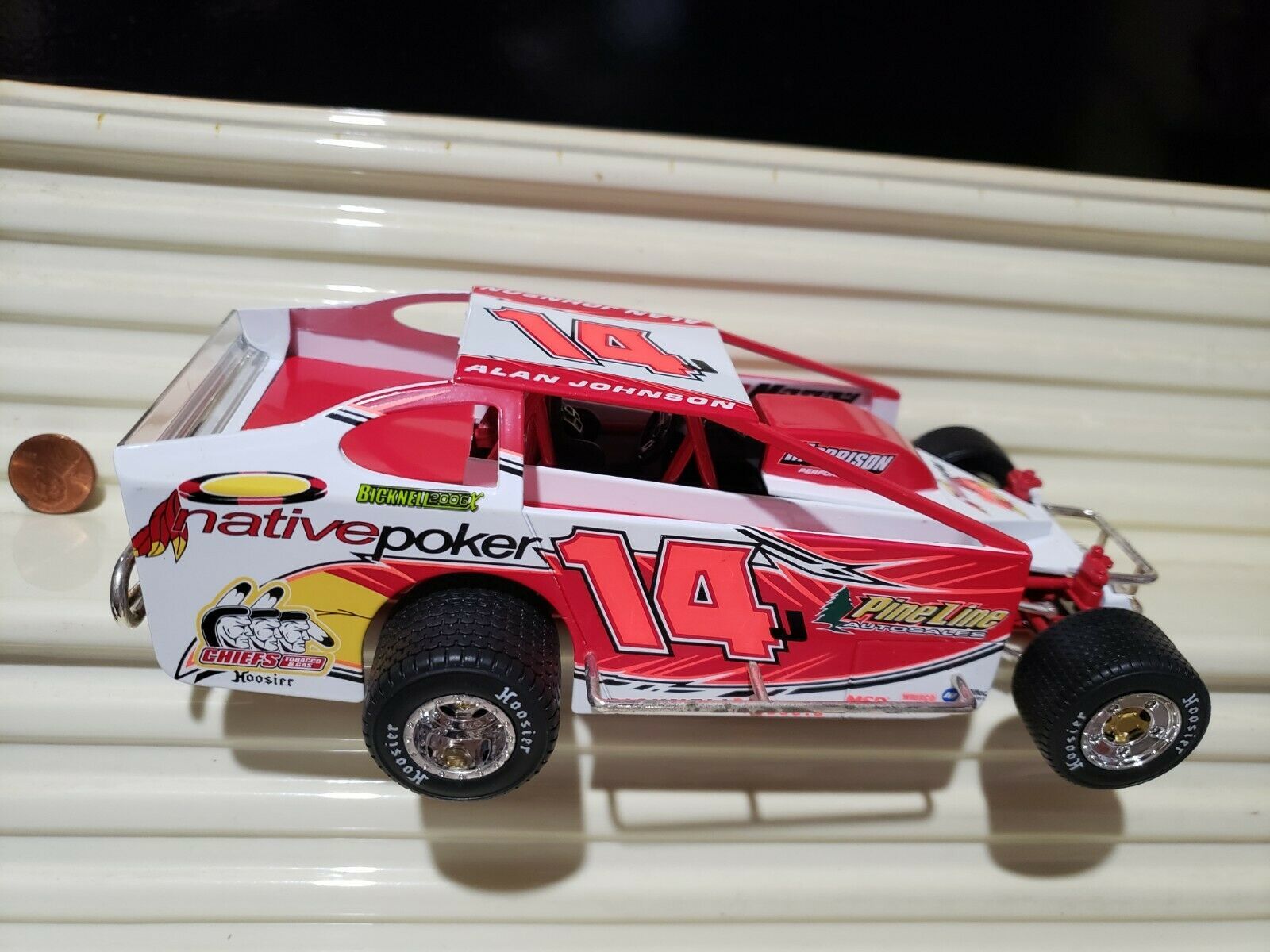 NUTMEG COLLECTIBLES 1/25 DIRT MODIFIED Race Car New in *C9 Mint Box