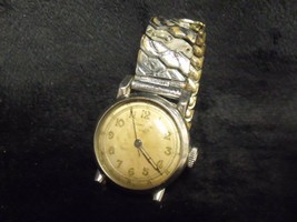 Vintage 1940'S Hamilton Cld Steeldon Wristwatch ~ Parts / Repair ~ Runs - $148.50