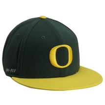 Nike Oregon Ducks Player's True Swoosh Flex Hat - Green  - $14.84