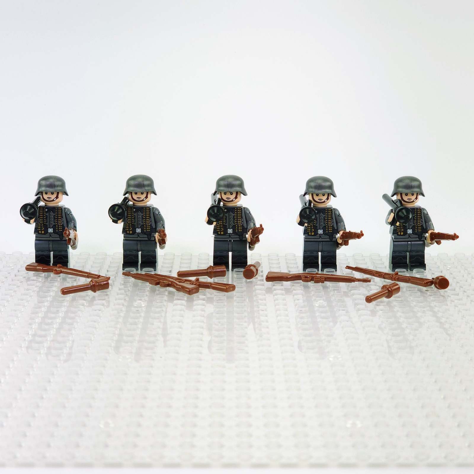 WW2 German Soldiers Panzerfaust G43 KAR98 Minifigure Set of 5pcs with ...