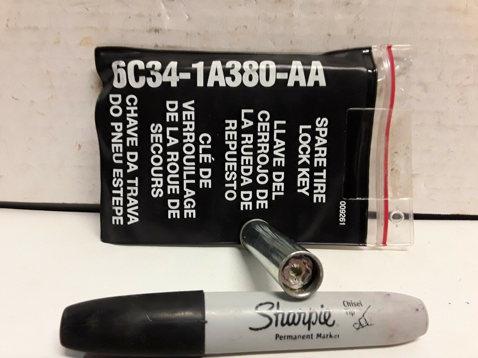 Ford spare tire lock key 81335 379264S Locks & Hardware