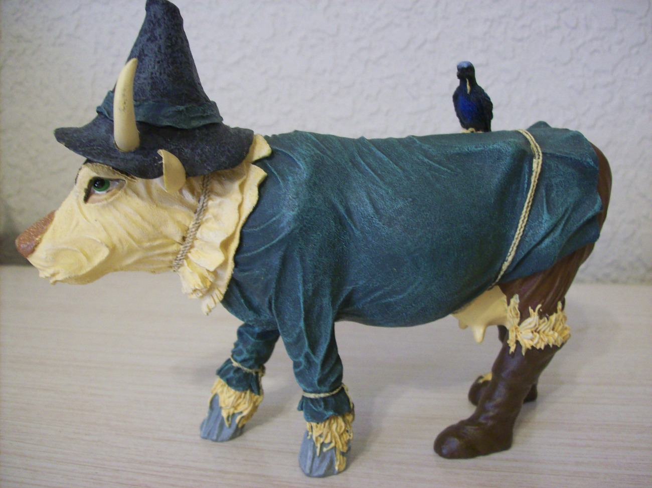wizard of oz cow parade figurines