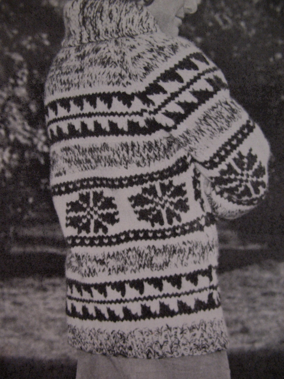 White Buffalo Canadian Cowichan Sweater Knitting Pattern Patterns