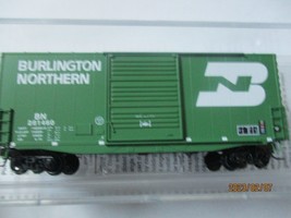 Micro-Trains # 10100091 Burlington Northern 40' Hy-Cube Box Car. N-Scale image 1