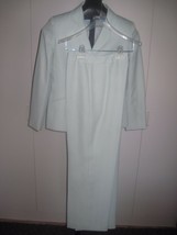 Evan Picone Ladies 2-PIECE Pale Green Lined SUIT-4P-BARELY WORN-100% Polyester - $13.99