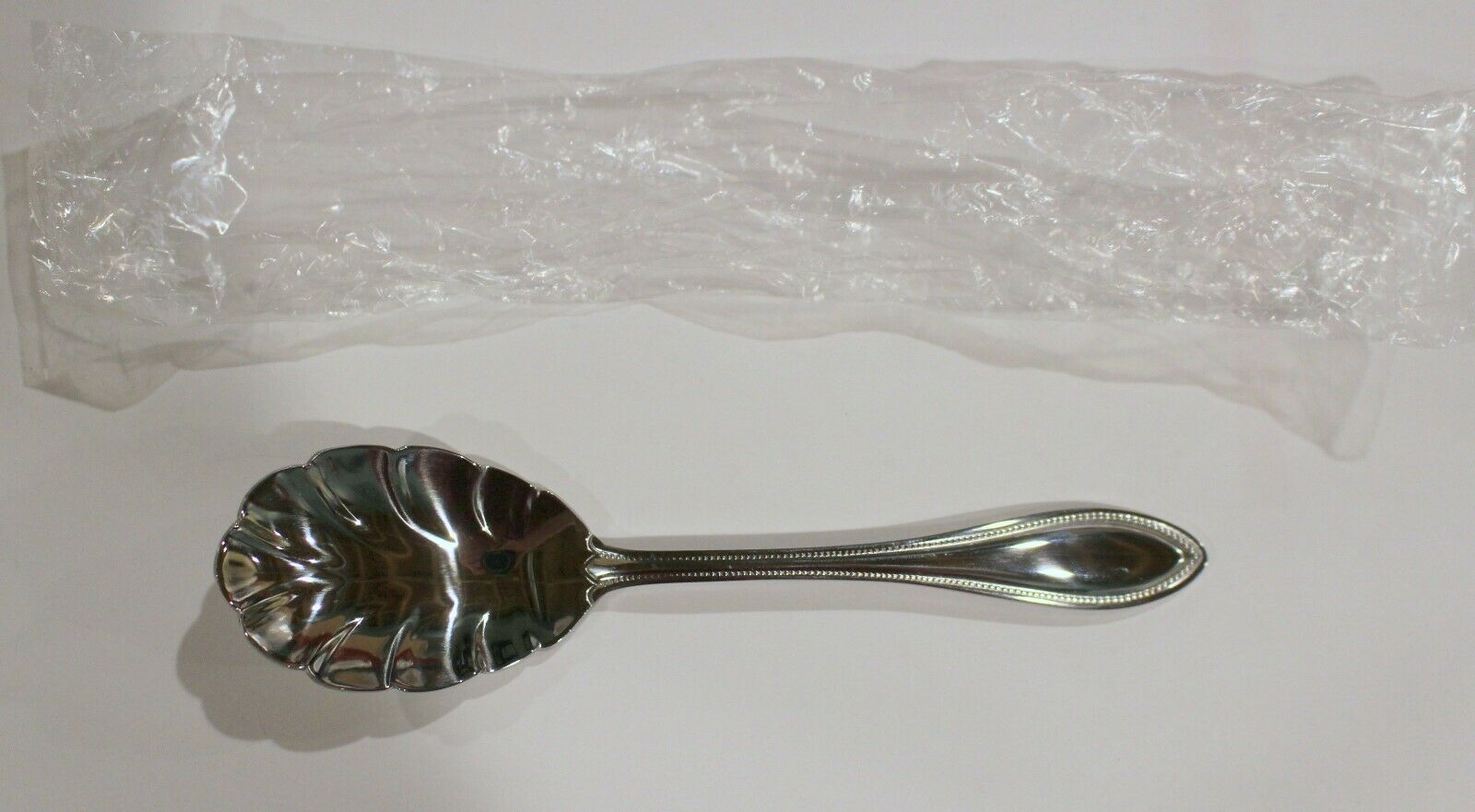 Brand New Lot of 4 ONEIDA AMERICAN HARMONY 7-1//4/" DINNER FORKS 18//0 STAINLESS