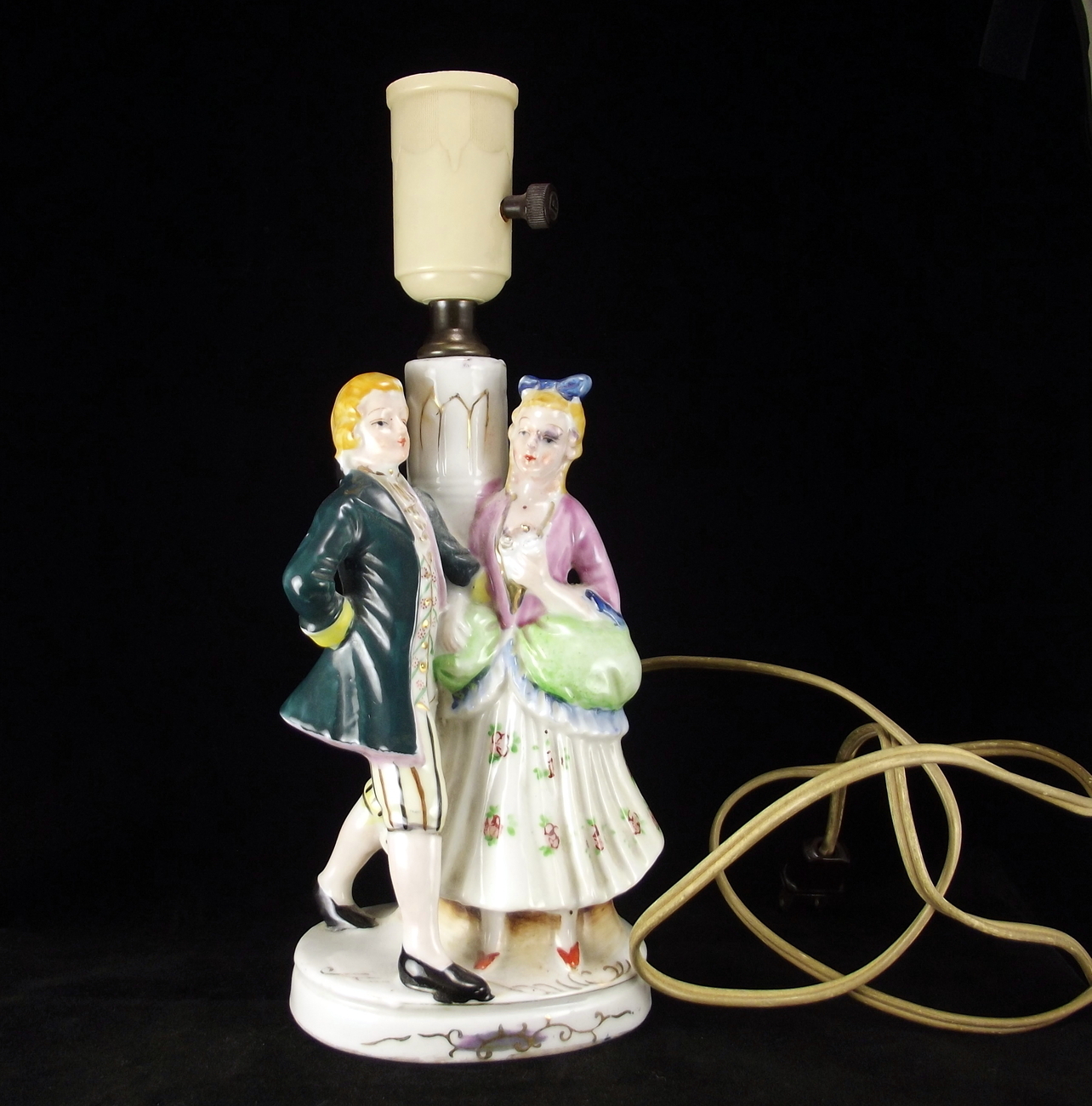 Chikusa occupied Japan ceramic Colonial Couple figural boudoir lamp