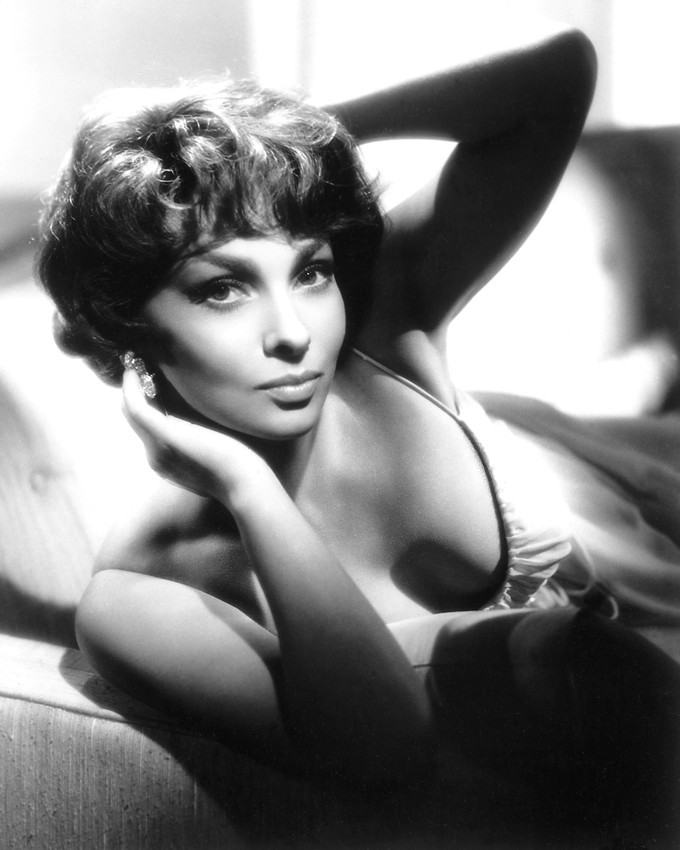 Gina Lollobrigida Huge Cleavage X Poster Photographs