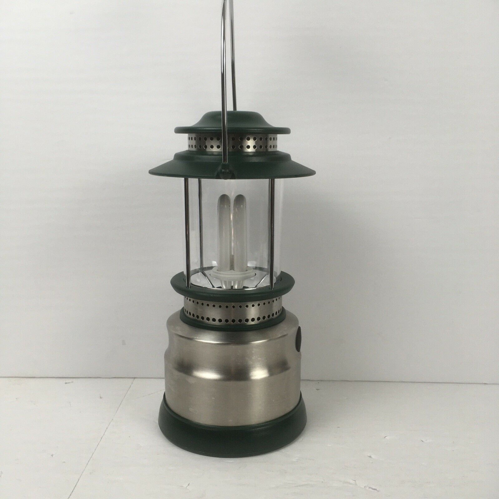 GE 17000 Fluorescent Green Battery Lantern W/ Hook Camping, Hiking