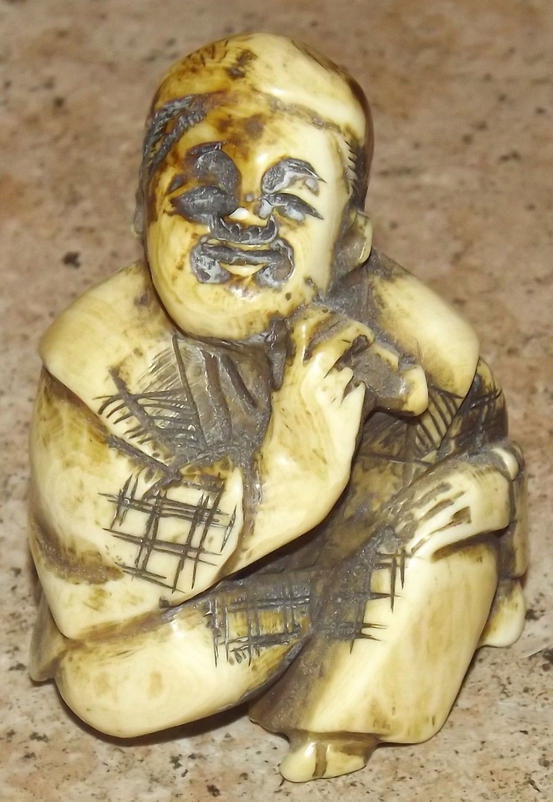 Frog on Log Eats Bug Vintage Japanese Amber Netsuke signed