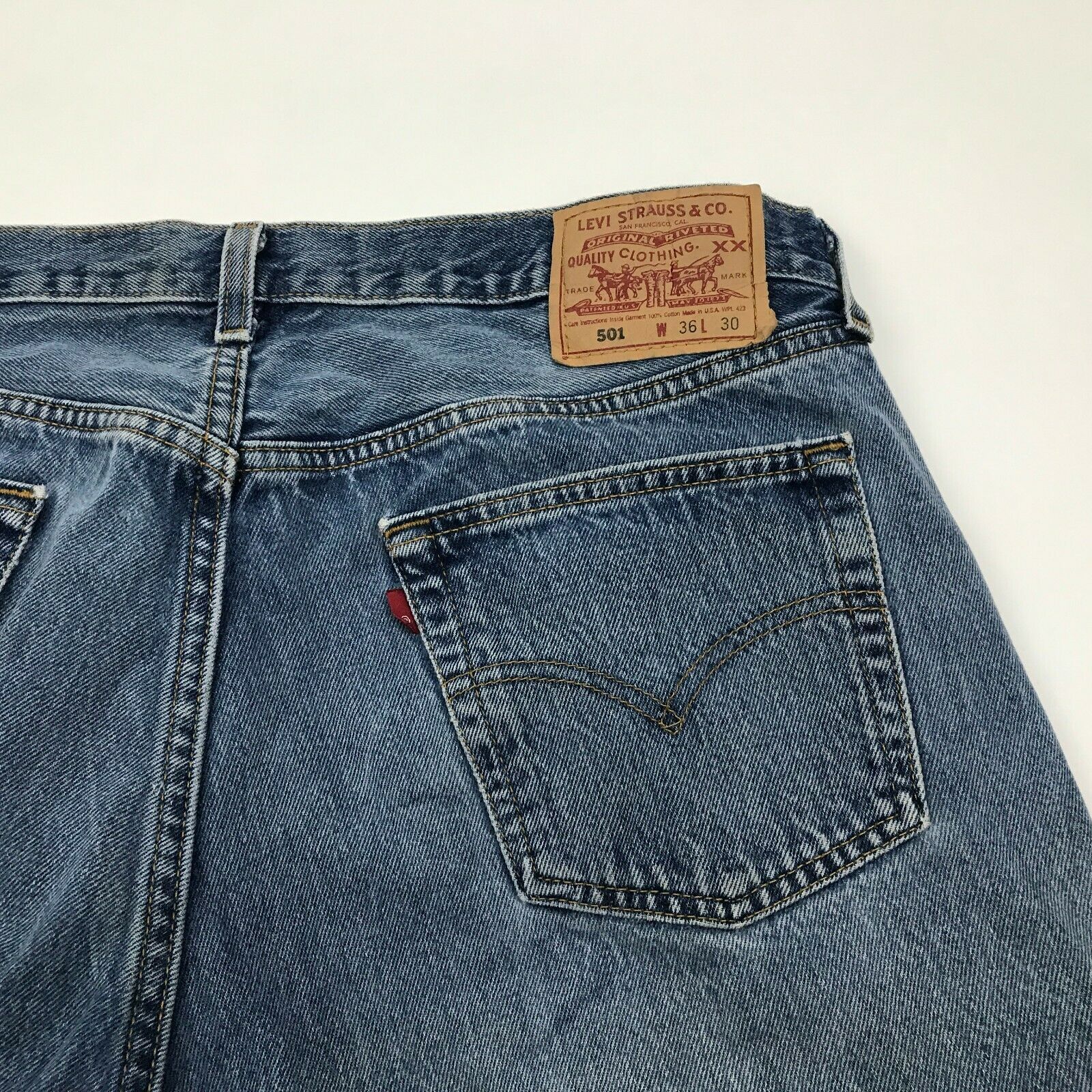 levis 501 straight leg