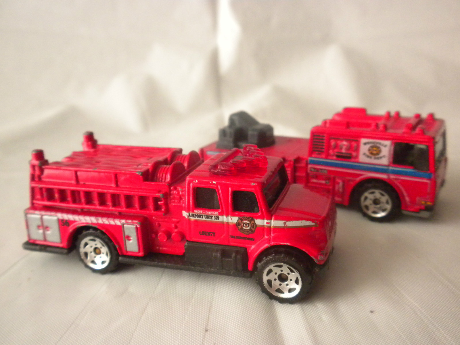 matchbox fire rescue hauler