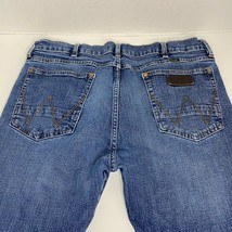 Wrangler Slim Mens Blue Jeans 36x34 Retro Style Denim - $29.57