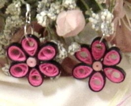 Paper Quilled Pink and Black Flower Earrings New Handcrafted - $14.99