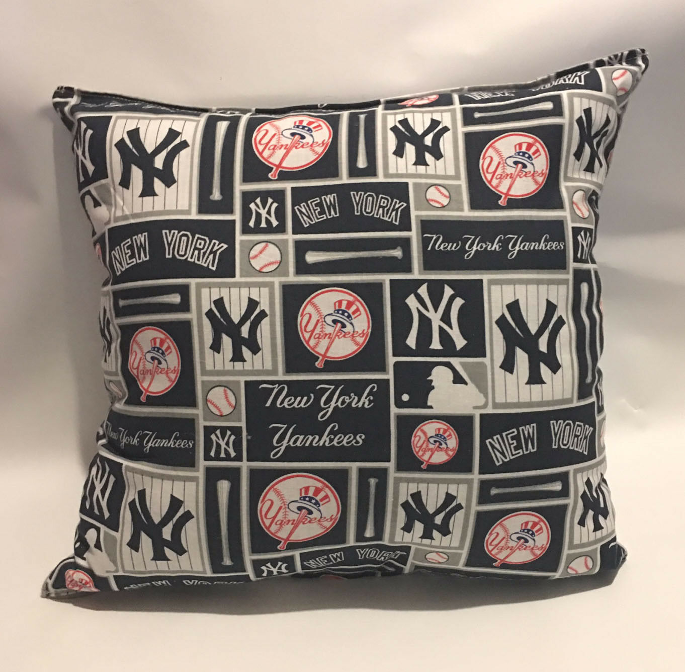 new york yankees pillow pet