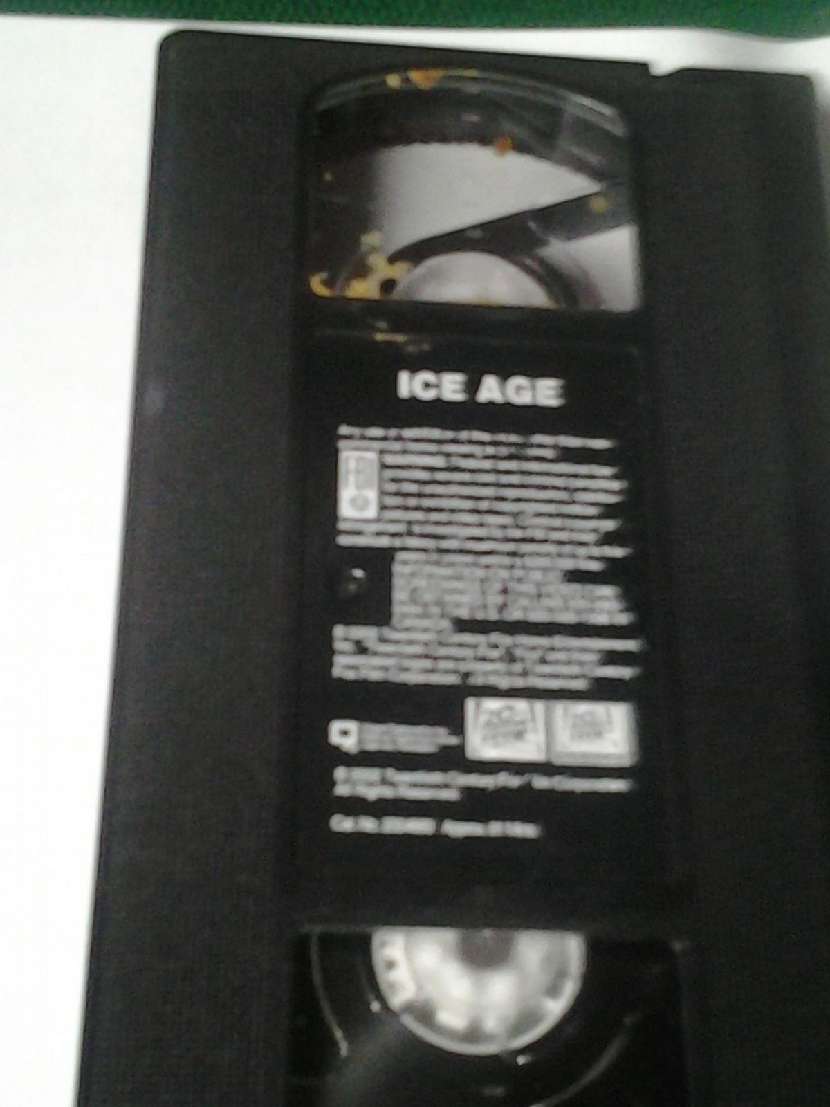 ice age (vhs, 2005) clamshell case includes scrat