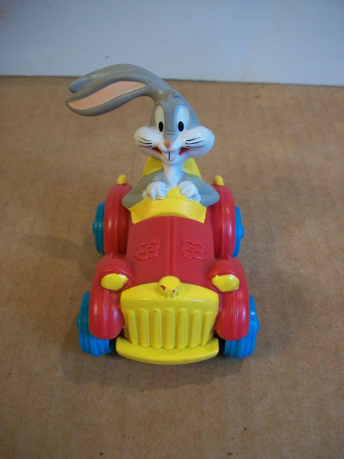 1992 Arby's Looney Tunes Bug Bunny In Stretch Car Toy - Fast Food