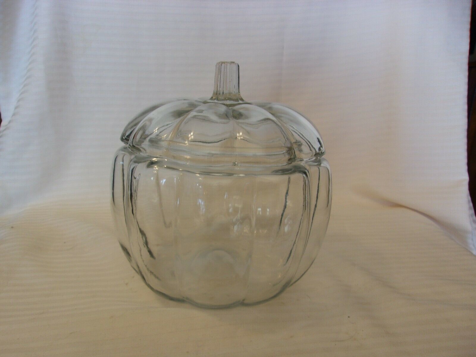 Vintage Clear Glass Pumpkin Cookie or Candy Jar With Lid 7.5" Tall