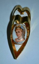Vintage Porcelain Cameo Pendant.HAND PAINTED PORTRAIT OF QUEEN LOUISE OF... - $19.70