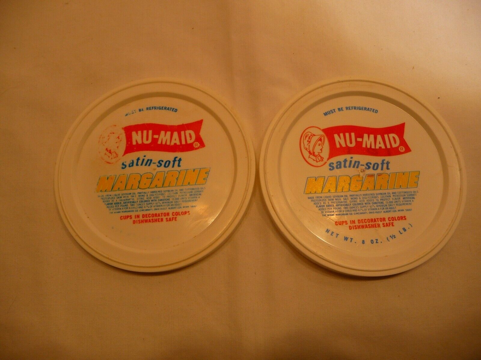 Nu-Maid Margarine Cups with lids, set of 2 - Measuring Cups, Spoons