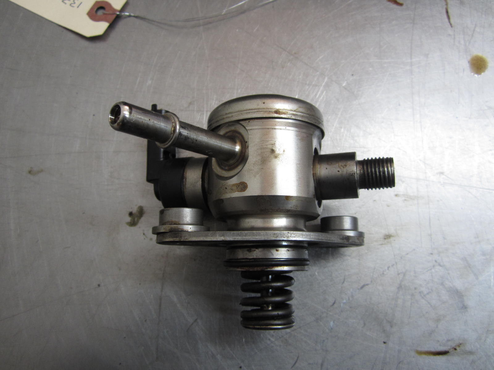 13Z105 HIGH PRESSURE FUEL PUMP 2012 GMC TERRAIN 2.4 Fuel Injectors