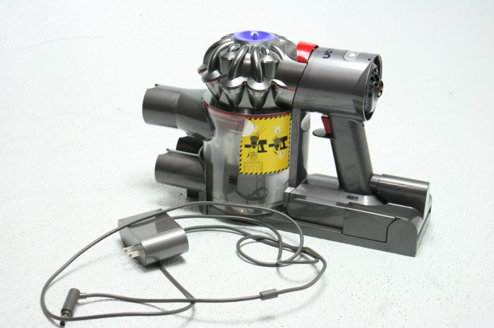 Dyson V6 Trigger Cordless Handheld Vaccuum 2 Tier Radial Cyclones 15