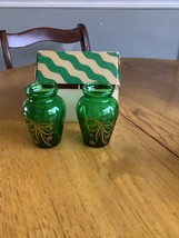 Pair Of Vintage Emerald Green W/ Gold Trim 4” Bud Vases By Anchor Hocking - $14.95