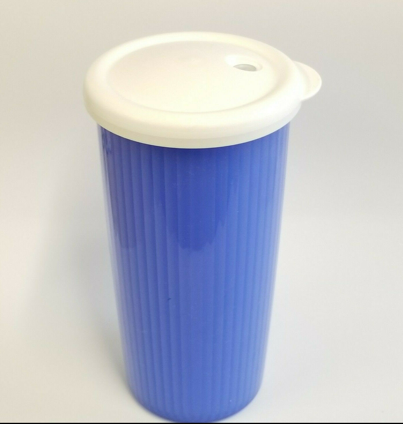 Tupperware Insulated 24oz Tumbler Blue 3329 Cup With Dripless Lid Hot
