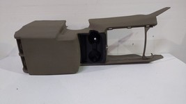 2010 Jeep Commander Floor Center Console  with Arm RestUXU5D - $93.09