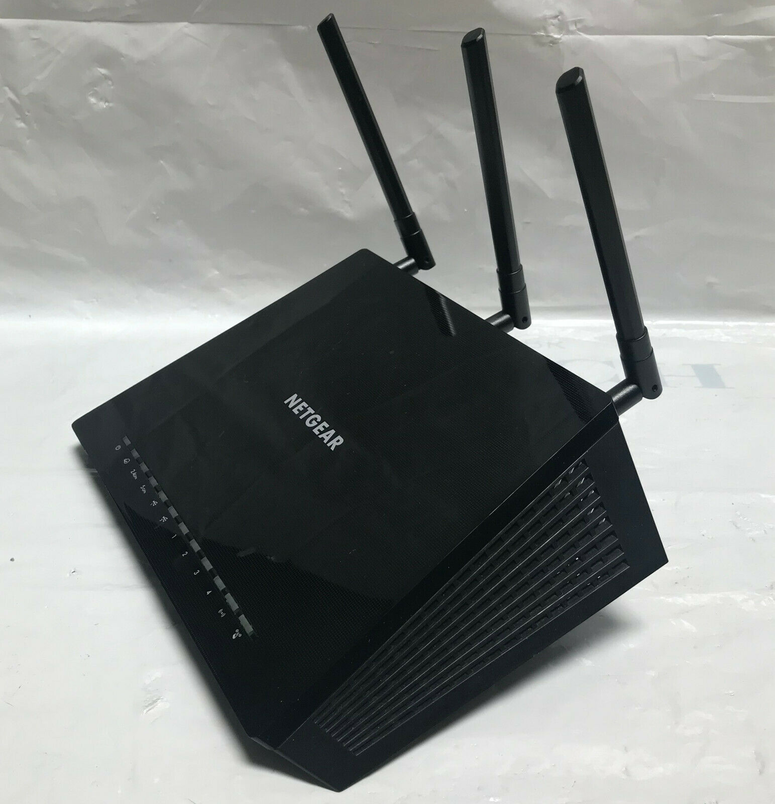 NETGEAR Smart WiFi Router With Dual Band Gigabit - AC1750 (R6400-100NAS ...