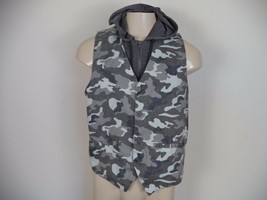 Camo Carbon Vest with Hood. Large. 100% Cotton. Lining 100% Polyester. U... - $20.79
