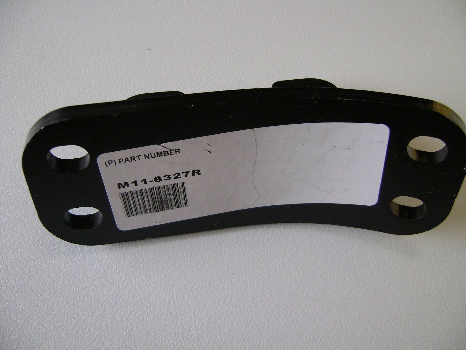 Peterbilt Kenworth M116327R NOS OEM Exhaust Mounting Bracket Paccar