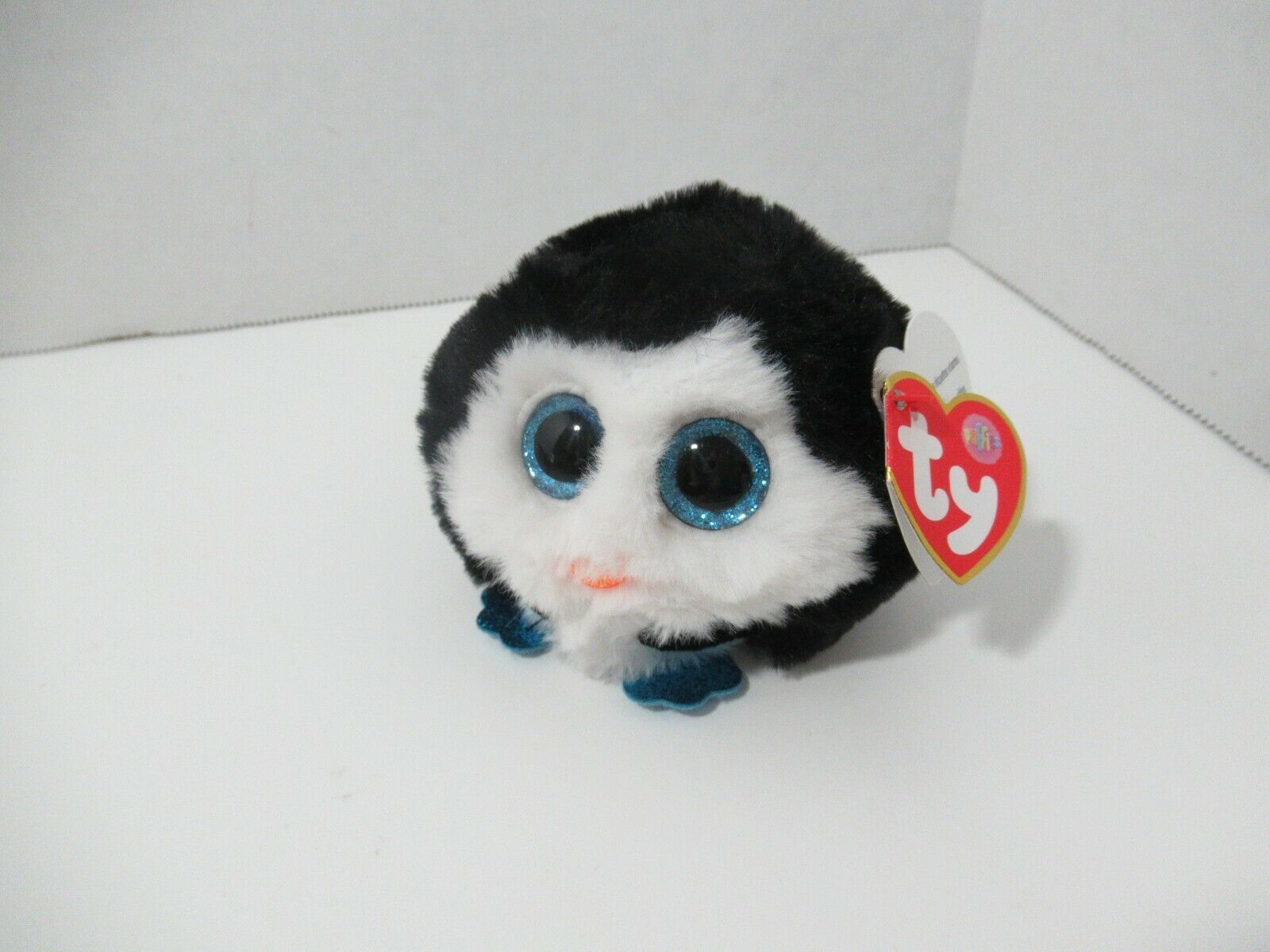 TY Puffies Waddles the Penguin Beanie Babies Brand New with tags 