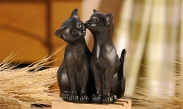 Kissing Cats Statue 6.7" High Two Cats Black Poly Stone Mantle Shelf Table image 2
