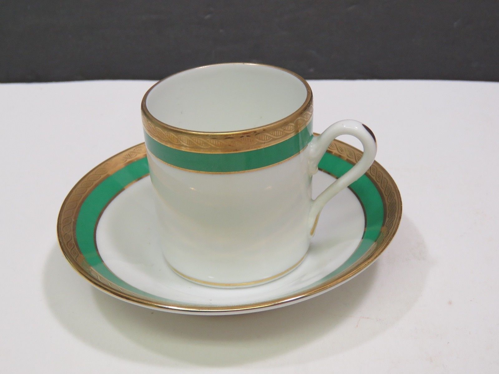 Gold Vintage EUC Fine Porcelain Espresso Demitasse Cup /& Saucer
