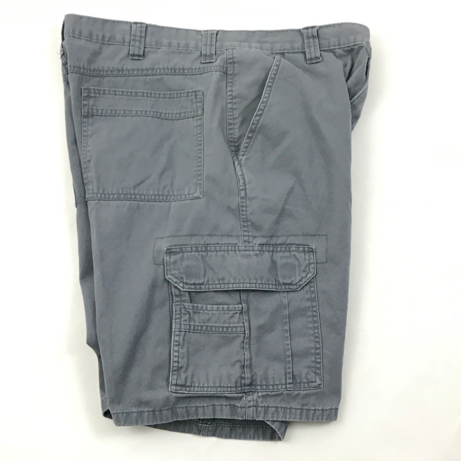 mens cargo shorts with tech pocket