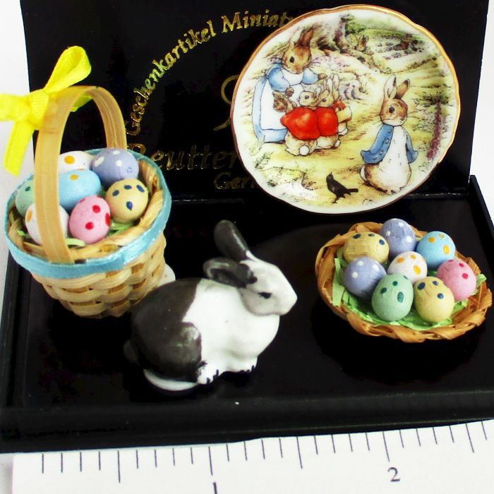 Primary image for Deluxe Peter Rabbit Easter 1.321/6 Reutter Beatrice Potter DOLLHOUSE Miniature