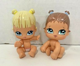 Bratz Lil Angelz Babyz 2 small mini jointed baby dolls Cloe blonde brunette 3.5” - $14.84