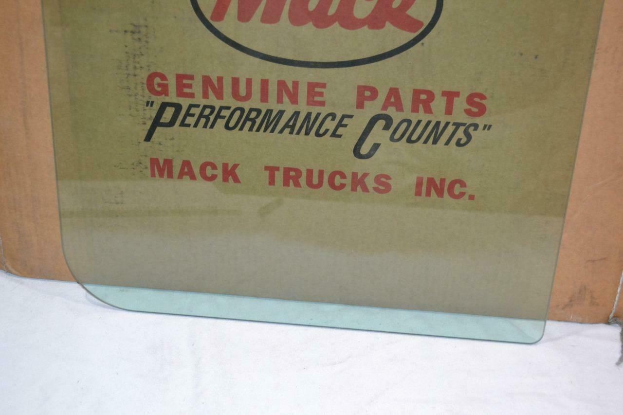 Mack Truck Door Window Glass 19QX41M NEW OLD STOCK Other Glass