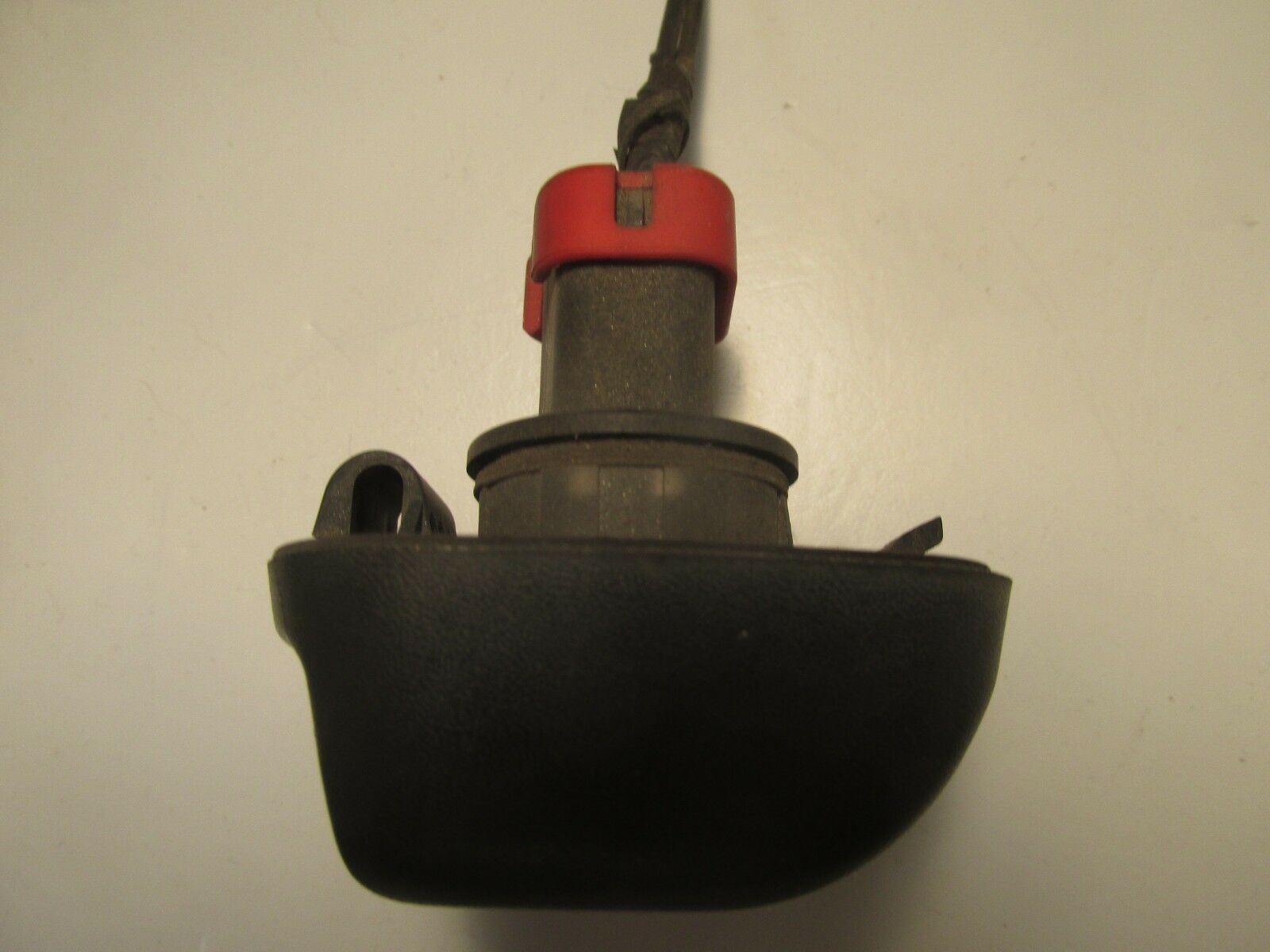 Nissan Xterra Frontier Pathfinder Bumper License Plate Light Socket