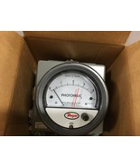 NEW Dwyer 3004 C Photohelic® Pressure Gauge 25Psi - $244.80