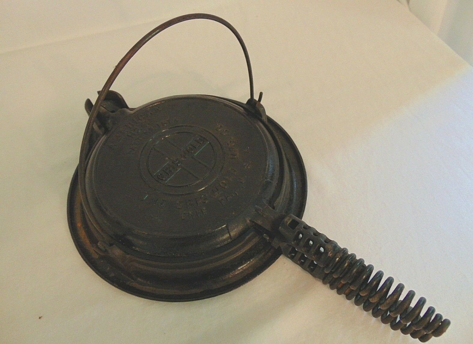 Antique Waffle Maker Cast Iron at Tania Rhoades blog